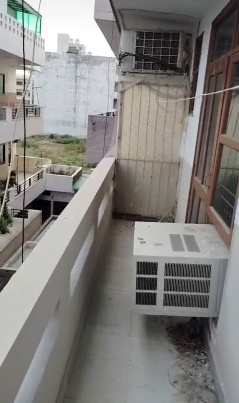 Balcony, sector 9 2 Bedroom 1750 Sq.Ft. Builder Floor In Sector 9 Gurgaon 10469930
