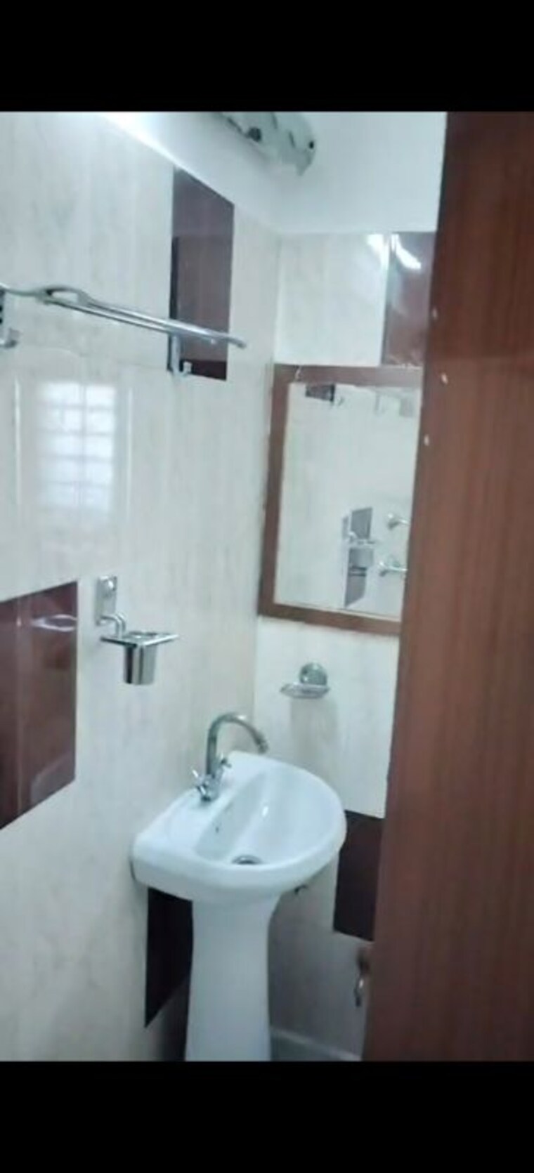 Bathroom, sector 9 2 Bedroom 1750 Sq.Ft. Builder Floor In Sector 9 Gurgaon 10469930