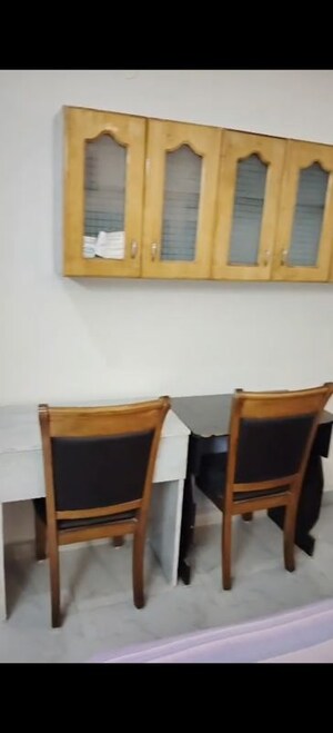 Furnished Amenities in 2 BHK Builder Floor at Sector 9 – for Rent