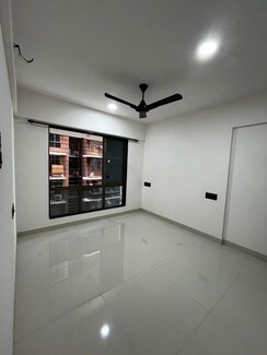 2.5 BHK + Pooja Room,Extra Room Apartment For Rent in Rustomjee Pinnacle