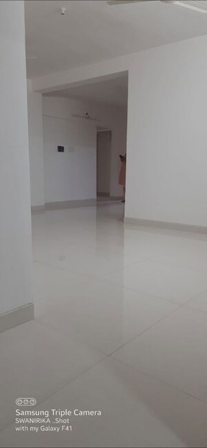 Room in 3 BHK Apartment at Atul WesternHills Apartment, Baner – for Rent