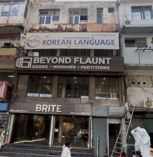  Office Space For Rent in Rajouri Garden