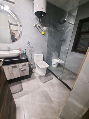 Team Area in 3 BHK Builder Floor at Malviya Nagar – for Rent