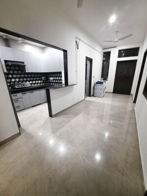 Room in 3 BHK Builder Floor at Malviya Nagar – for Rent