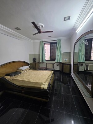 Kitchen in 2 BHK Apartment at Bhoiwada – for Rent
