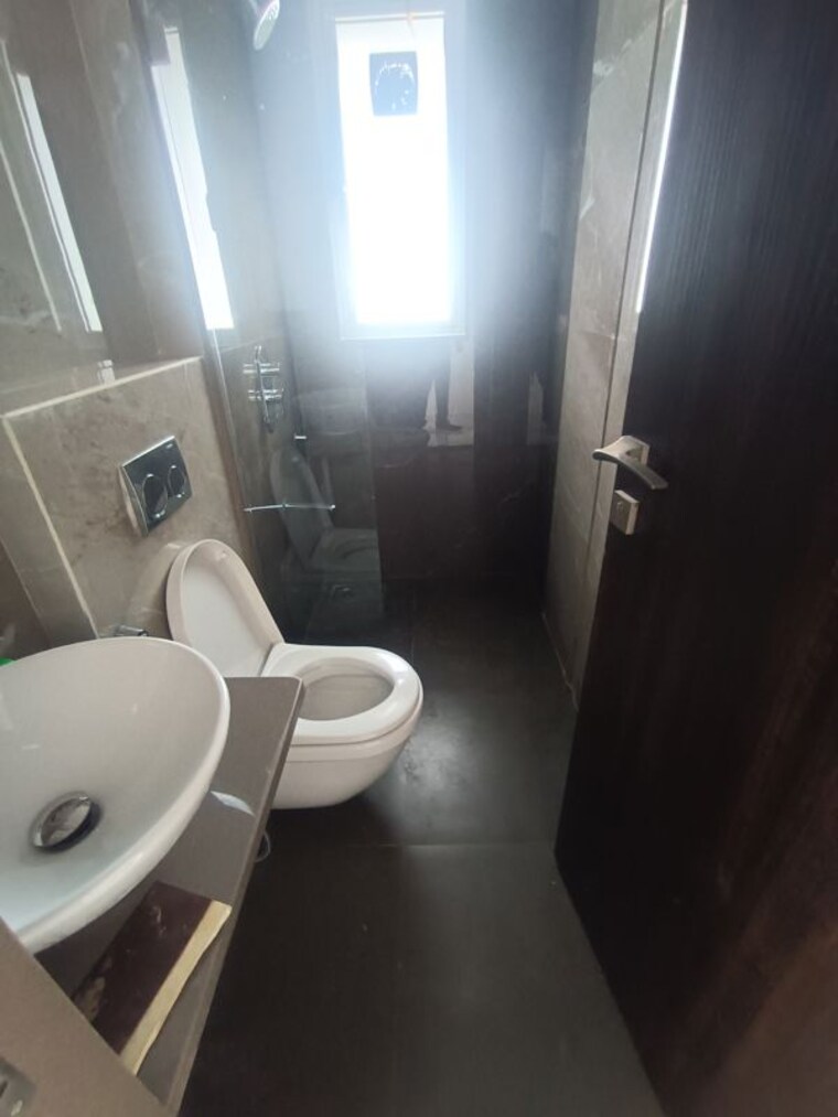 Bathroom, kabra-garnet 1 Bedroom 650 Sq.Ft. Apartment In Malad West Mumbai 10470158
