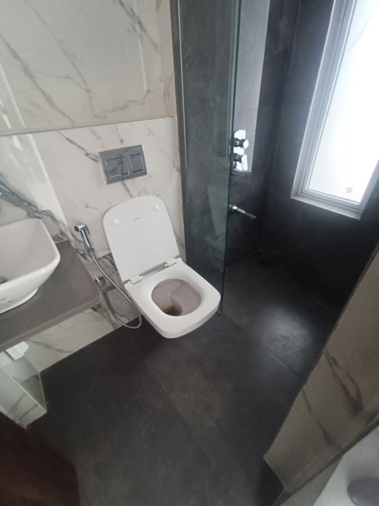 Bathroom, kabra-garnet 1 Bedroom 650 Sq.Ft. Apartment In Malad West Mumbai 10470158