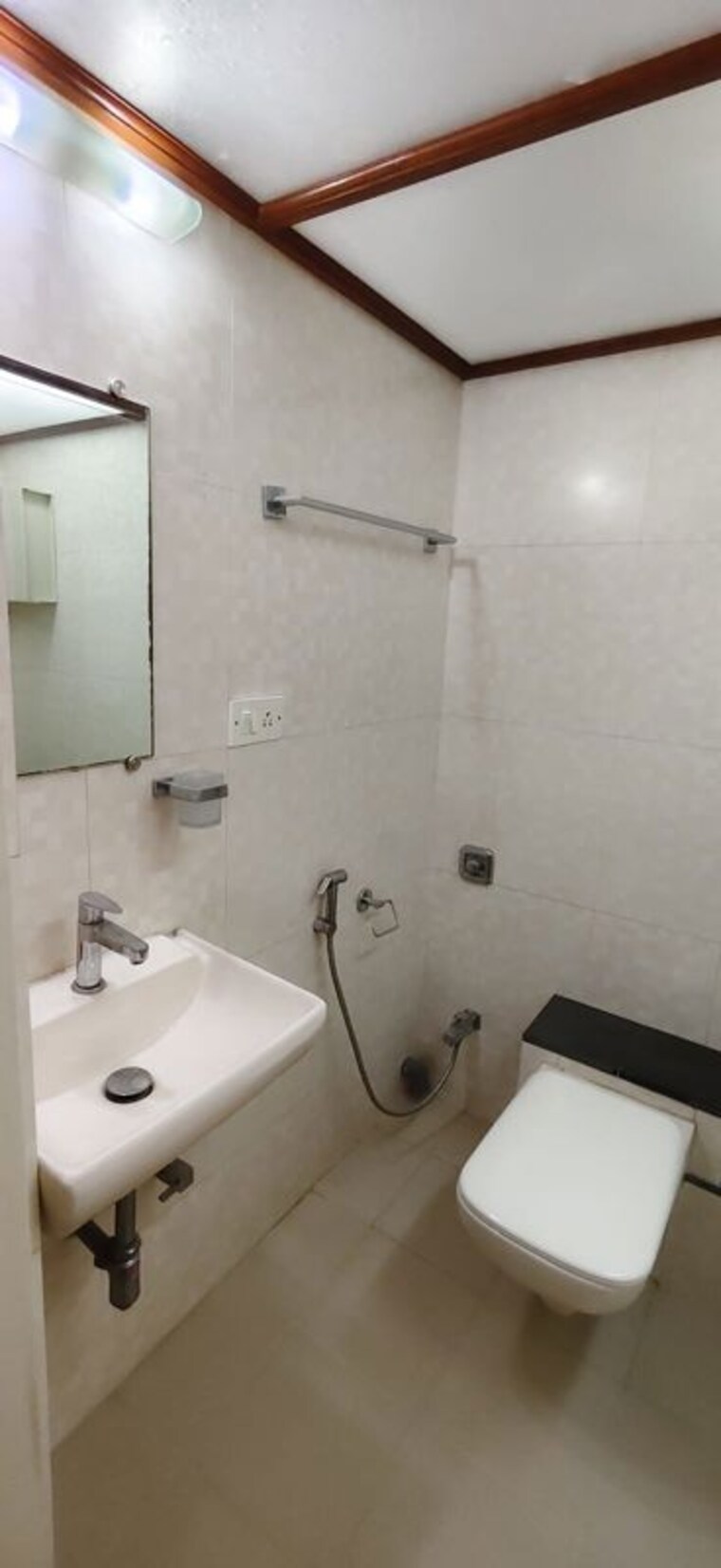 Bathroom, sunaina-apartments-santacruz 2 Bedroom 800 Sq.Ft. Apartment In Santacruz West Mumbai 10470159