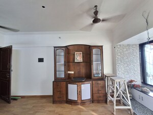 Room in 3 BHK Apartment at Viceroy Savana, Kandivali East – for Sale