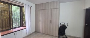 Room in 3 BHK Apartment at Kalyani Nagar – for Rent