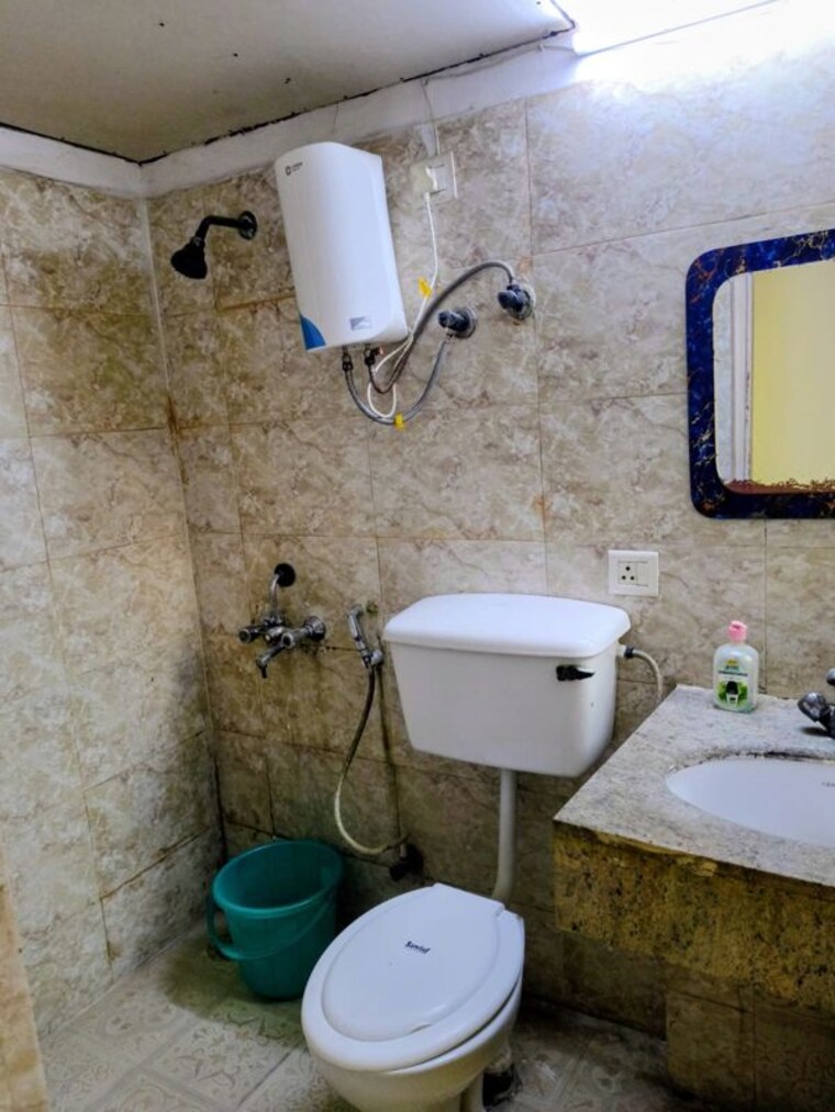 Bathroom, paras-seasons 2 Bedroom 825 Sq.Ft. Apartment In Sector 168 Noida 10470190