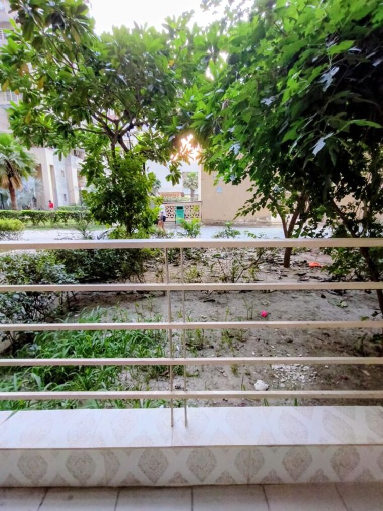 Balcony, paras-seasons 2 Bedroom 825 Sq.Ft. Apartment In Sector 168 Noida 10470190