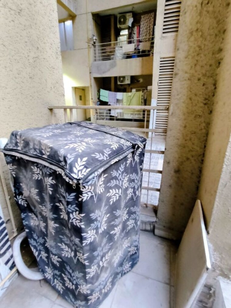 undefined, paras-seasons 2 Bedroom 825 Sq.Ft. Apartment In Sector 168 Noida 10470190