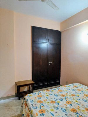 Room in 2 BHK Apartment at Paras Seasons, Sector 168 – for Rent