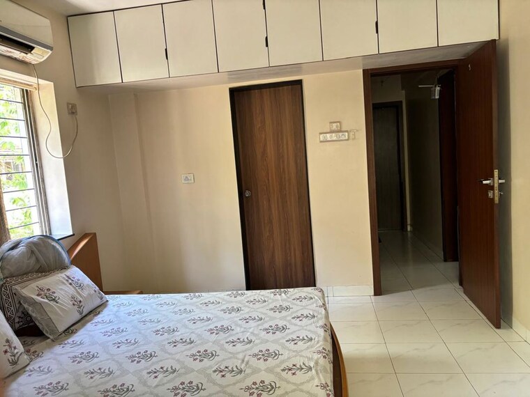 Bedroom, shreeji-paradise 3 Bedroom 1500 Sq.Ft. Apartment In Aundh Pune 10470184