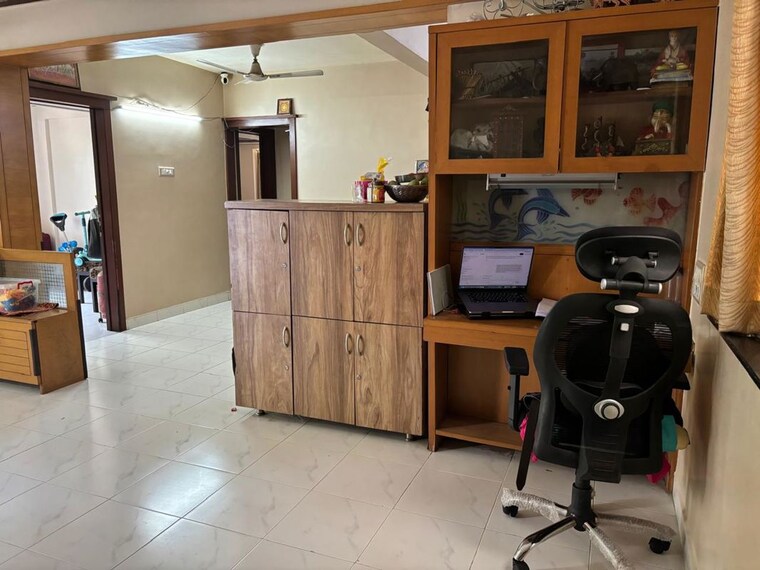 Living Room, shreeji-paradise 3 Bedroom 1500 Sq.Ft. Apartment In Aundh Pune 10470184
