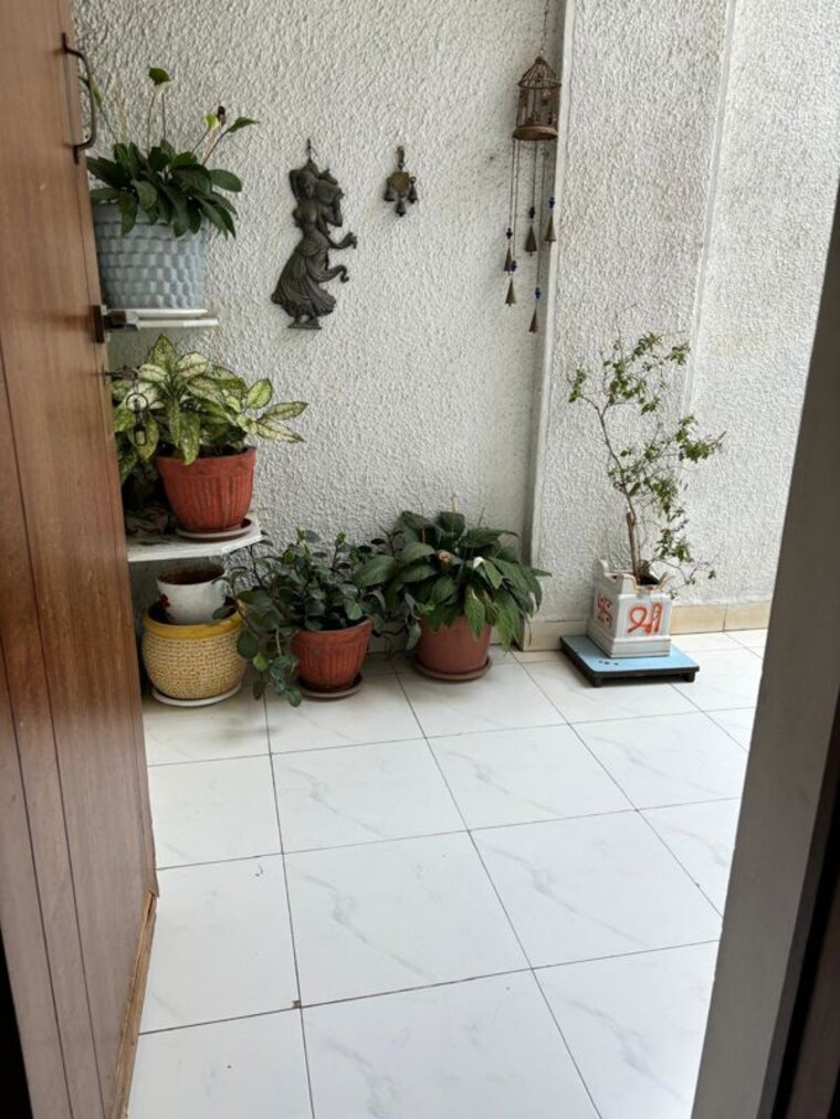 Bathroom, shreeji-paradise 3 Bedroom 1500 Sq.Ft. Apartment In Aundh Pune 10470184