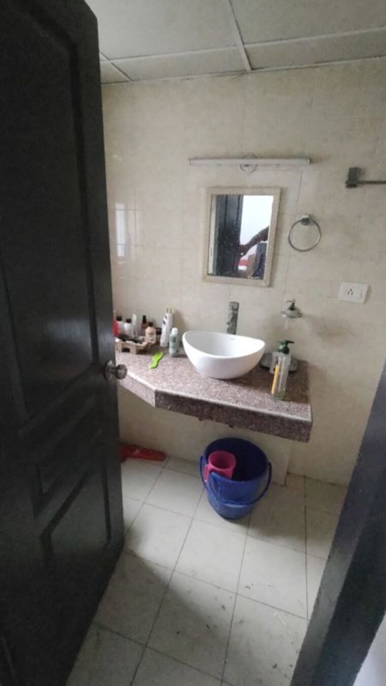 Bathroom, paras-seasons 2 Bedroom 825 Sq.Ft. Apartment In Sector 168 Noida 10470196