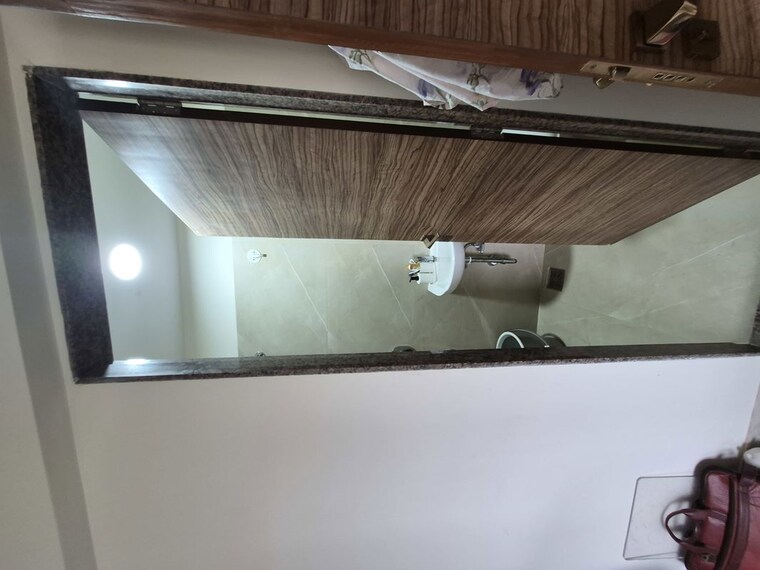 undefined, dahanukar wadi 2.5 Bedroom 720 Sq.Ft. Apartment In Dahanukar Wadi Mumbai 10470176