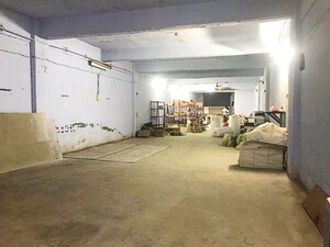  Warehouse – Exterior View View at Pimplas - for Sale
