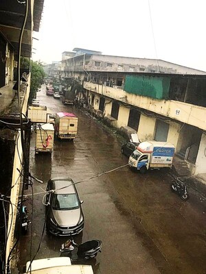 Parking in  Warehouse at Pimplas – for Sale