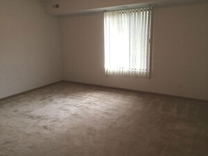 Room in  Shop at East Of Kailash – for Rent