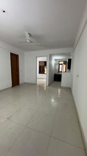 2 BHK Apartment For Rent in Chattarpur