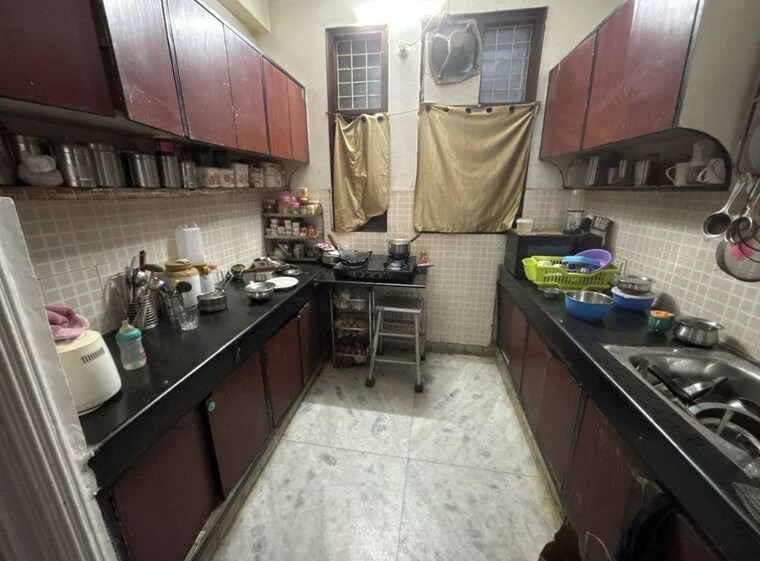 Kitchen, khirki extension 3 Bedroom 130 Sq.Ft. Builder Floor In Khirki Extension Delhi 10470234
