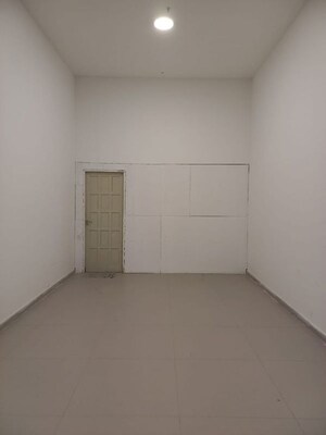 Room in  Office Space at East Of Kailash – for Rent
