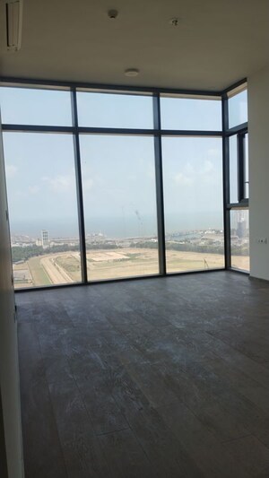Living Room in 4 BHK Apartment at Piramal Mahalaxmi, Mahalaxmi – for Rent