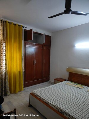 Bedroom in 1 BHK Apartment at Arun Vihar, Sector 29 – for Rent
