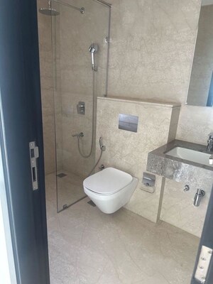 Bathroom in 4 BHK Apartment at Piramal Mahalaxmi, Mahalaxmi – for Rent