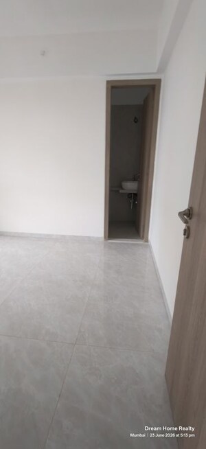 Room in 1 BHK Apartment at Eco Nest Andheri East, Andheri East – for Rent