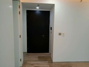 Room in 4 BHK Apartment at Lodha World Crest, Worli – for Rent