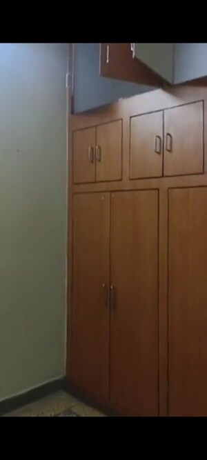 Furnished Amenities in 5 BHK Independent House at Chiranjiv Vihar – for Sale