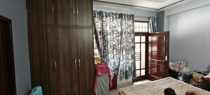 Parking in 2 BHK Apartment at Sector 63 – for Rent