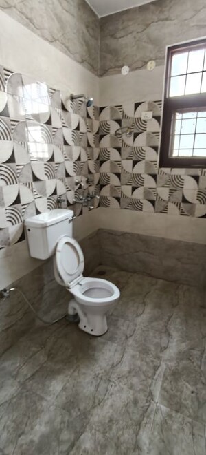 Bathroom in 3 BHK Apartment at Sector 63 – for Rent