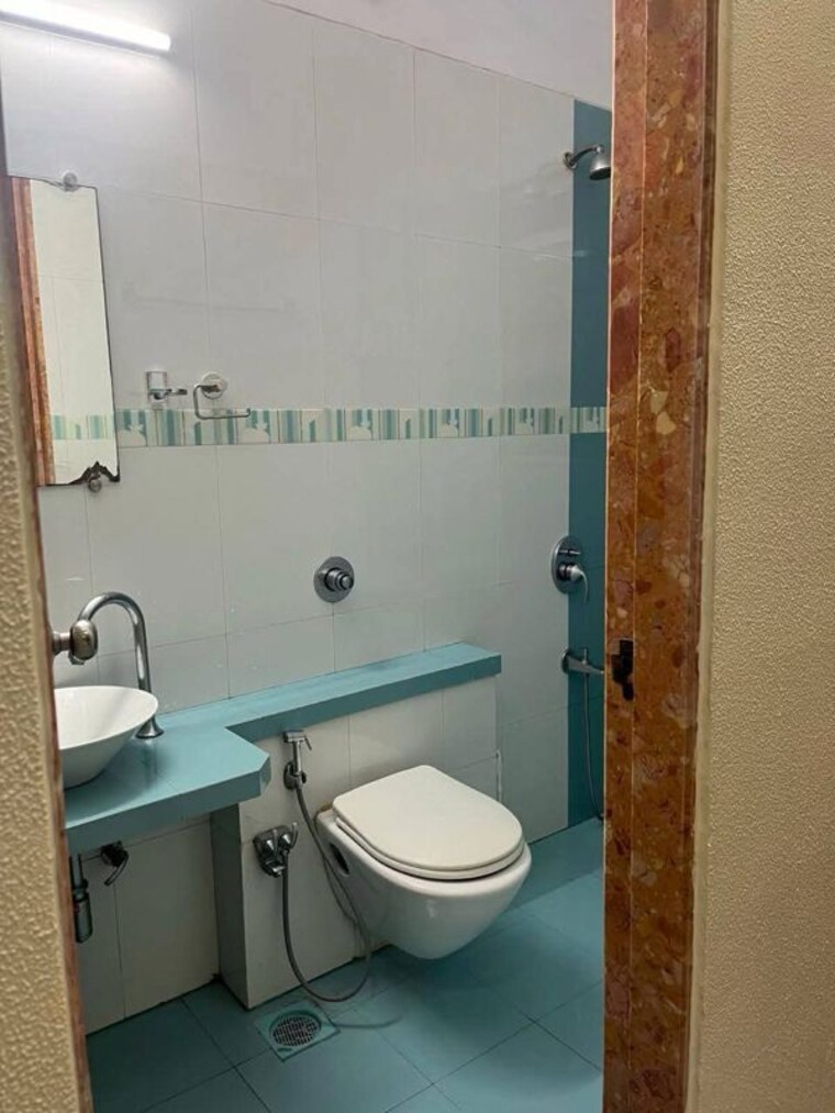 Bathroom, ravi-estate 2 Bedroom 1000 Sq.Ft. Apartment In Pokhran Road No One Thane 10470340