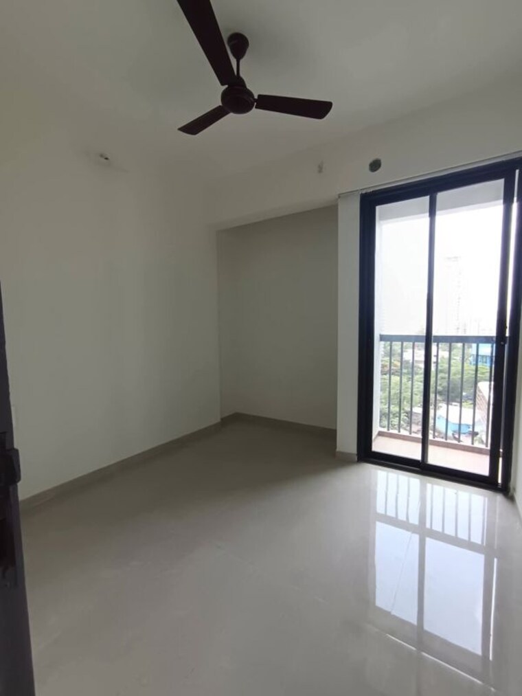 Bedroom, damji-shamji-mahavir-spring-tulip-phase-1 2 Bedroom 1000 Sq.Ft. Apartment In Pokhran Road No Two Thane 10470344