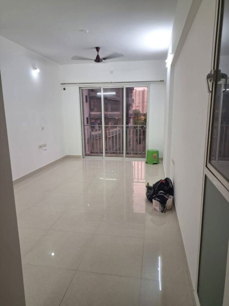 Living Room, the-wadhwa-platina 2 Bedroom 9950 Sq.Ft. Apartment In Kolshet Road Thane 10470351