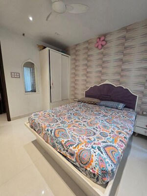 2 BHK Apartment For Rent in Sheth Avalon, Laxmi Nagar