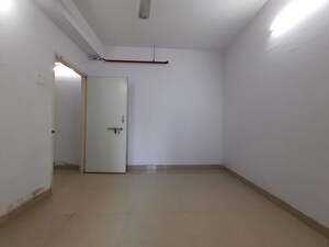 Room in 1 BHK Apartment at Unnat Nagar CHS, Goregaon West – for Rent