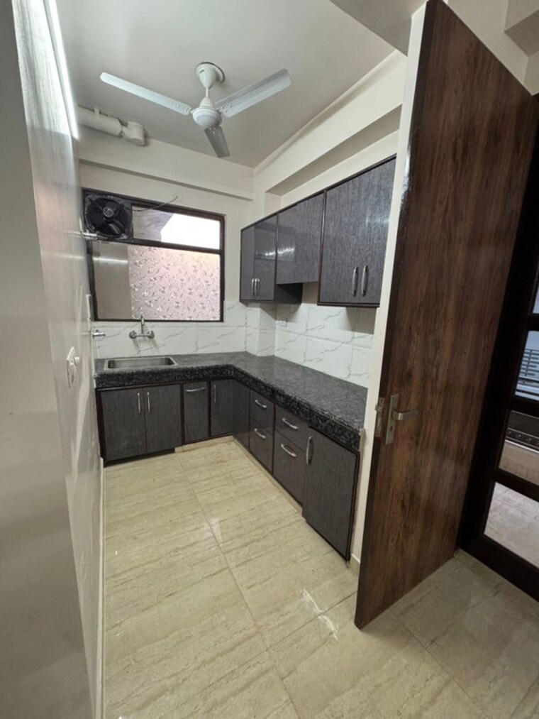 Kitchen, sector 46 3 Bedroom 380 Sq.Yd. Builder Floor In Sector 46 Gurgaon 10470381