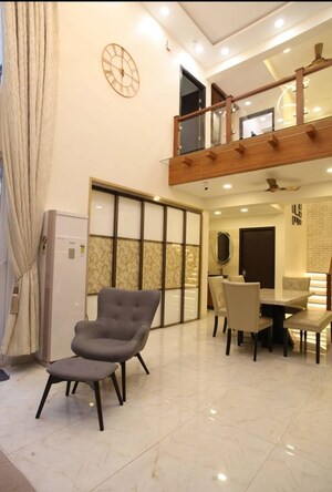 Team Area in 2 BHK Apartment at Karapakkam – for Sale