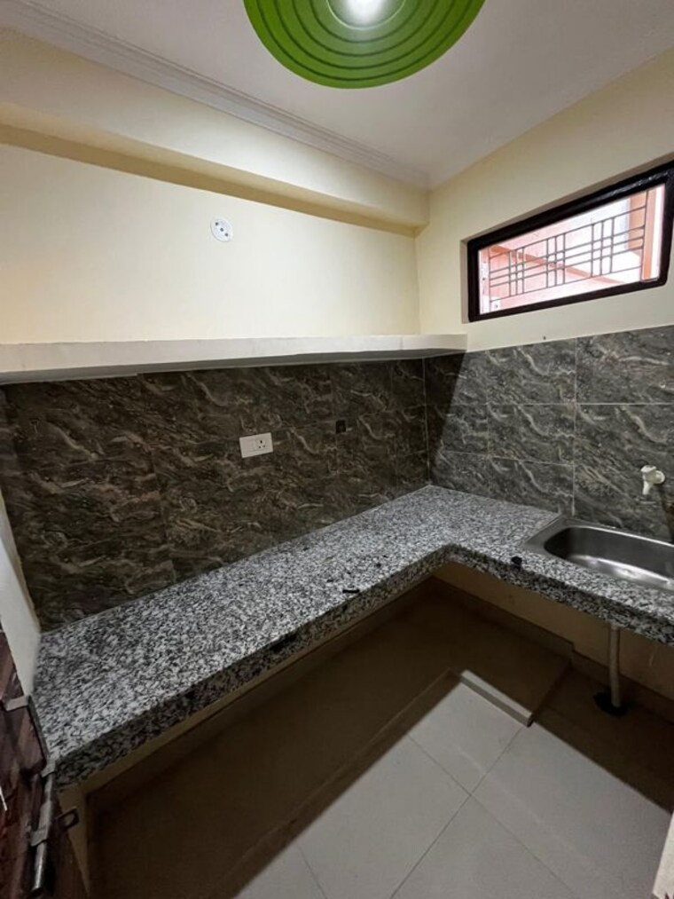 Bedroom, allure-estate 1 RK 350 Sq.Ft. Builder Floor In Sector 14 Gurgaon 10470431