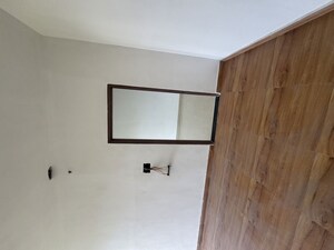 Room in 3 BHK Independent House at Modipuram Bypass – for Sale