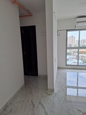 Room in 2 BHK Apartment at The Baya Central, Lower Parel – for Rent