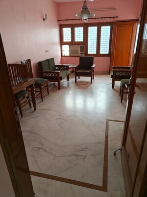 Living Room in 1.5 BHK Builder Floor at East Of Kailash – for Rent
