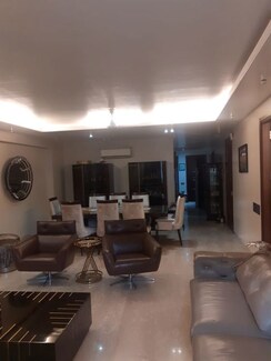 4 BHK + Pooja Room,Servant Room Builder Floor For Rent in Greater Kailash I