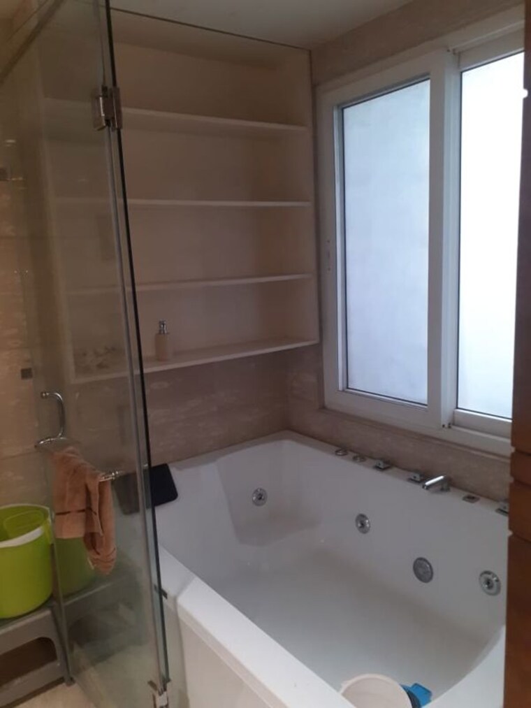 Bathroom, greater kailash i 4 Bedroom 300 Sq.Yd. Builder Floor In Greater Kailash I Delhi 10470502
